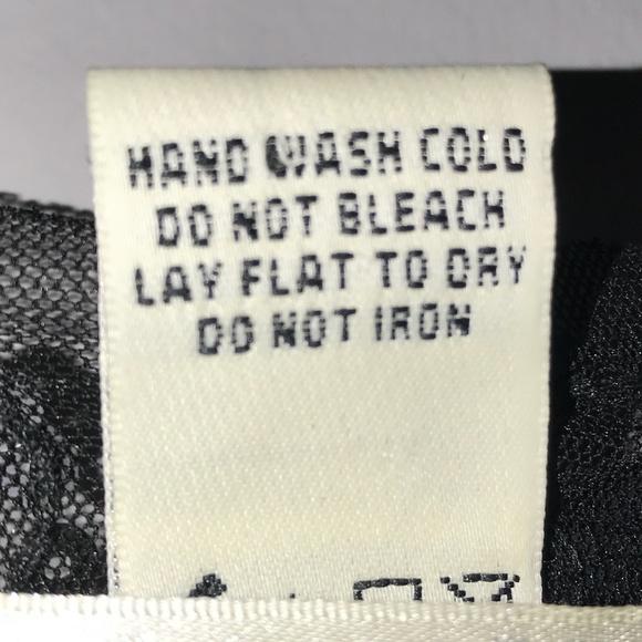 Max Studio - Sequinned Black Shear Top - Size 2X - Picture 8 of 8